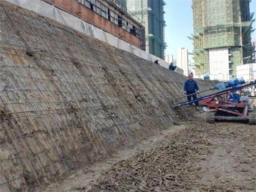 河口建筑边坡支护